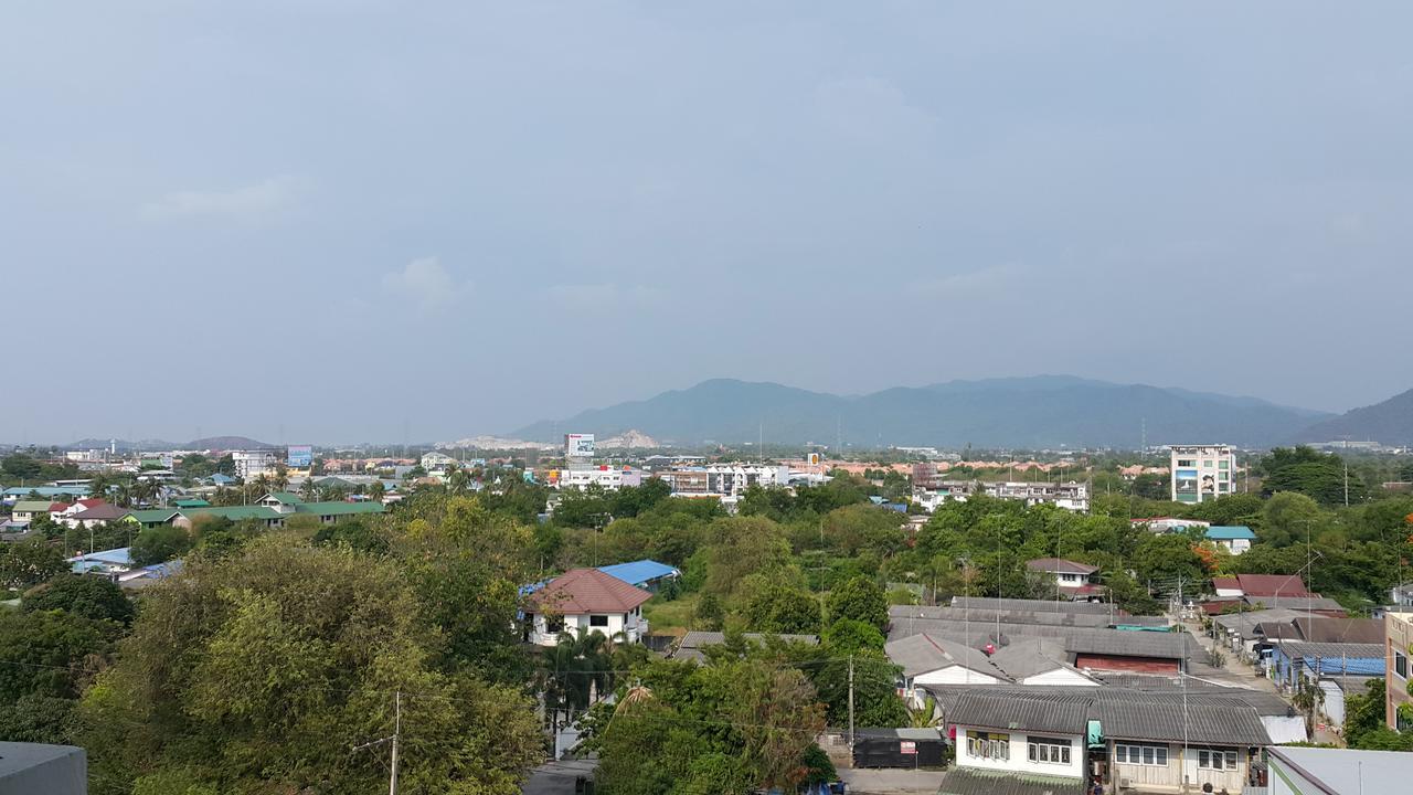 Aspen Residence Chonburi Extérieur photo