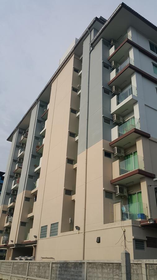 Aspen Residence Chonburi Extérieur photo