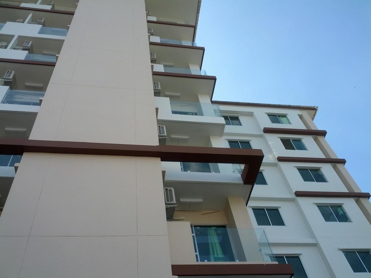 Aspen Residence Chonburi Extérieur photo
